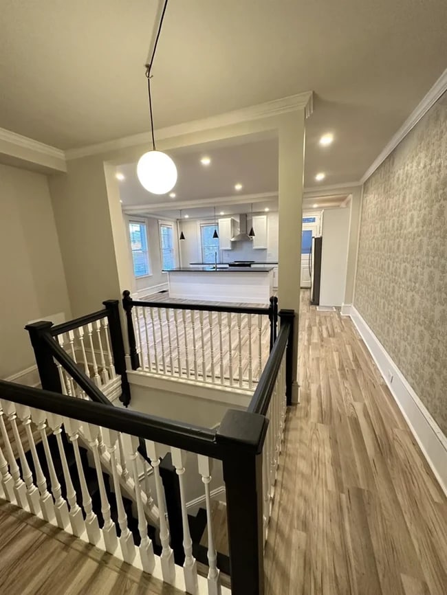 348 N Mulberry St Unit 1