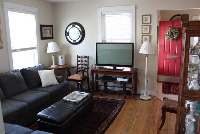 Photo - 2 Spring St Unit A