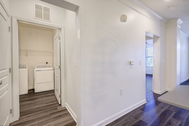 Weston Lakeside Apartments
