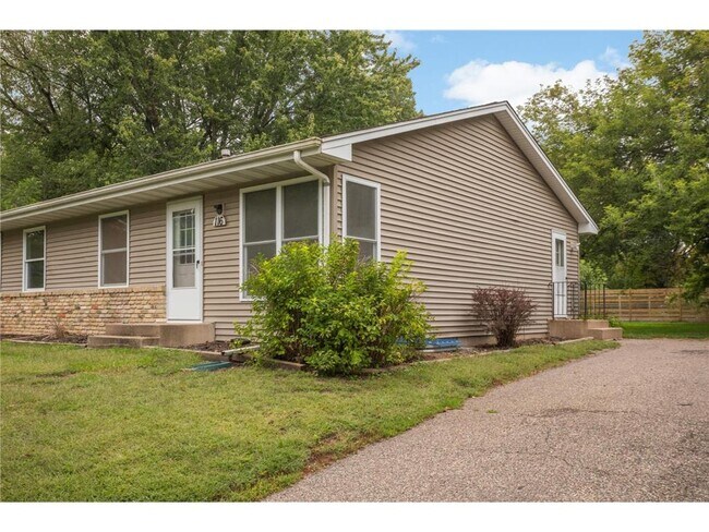 Photo - 120 Inglewood St