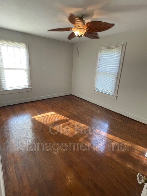 Photo - 414 Hall Ave