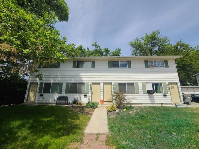 Photo - 2 bed 1 bath two-story townhome neat Whitewater Park in Boise! Unidad 915