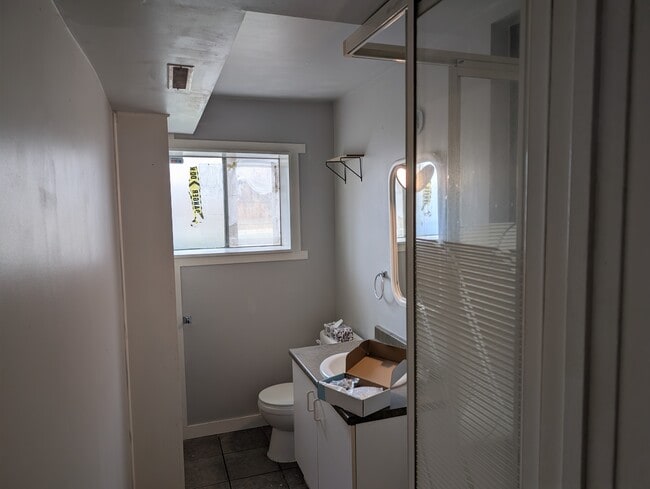 Photo - 9345 Charles St Unit B