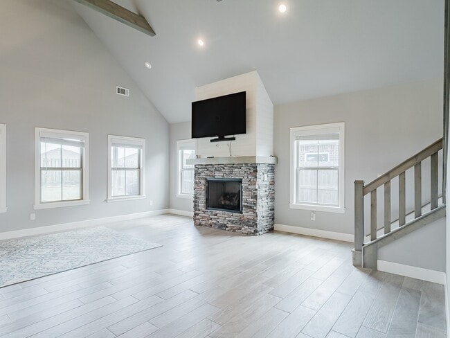 Photo - 1421 Blue Moon Rd