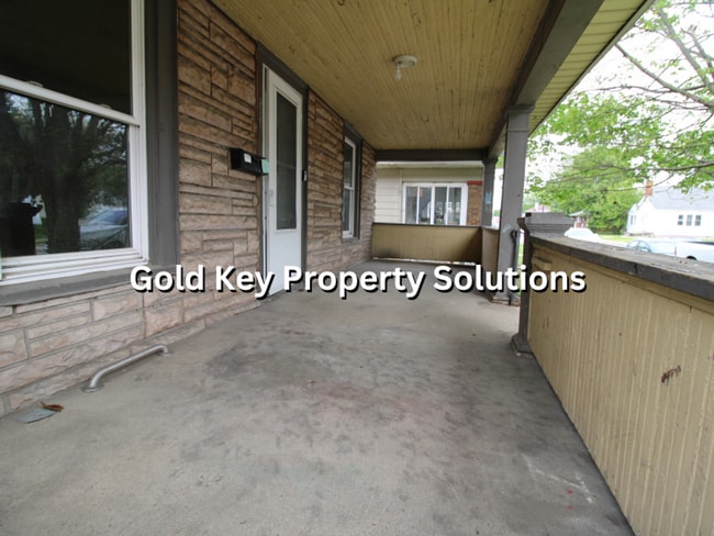 Photo - Attractive 2 BR 1 BA House with Central Air and Huge Front Porch (SECTION 8 APPROVED)