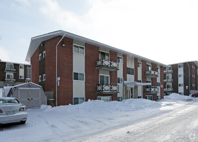 Primary Photo - Waterford Apartments