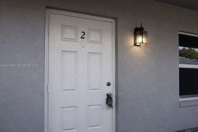 Photo - 3841 NE 3rd Ave Unit 2