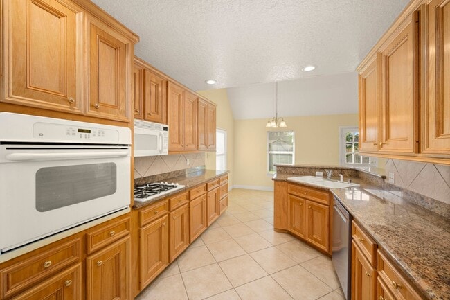 Photo - 3212 Glastonbury Dr