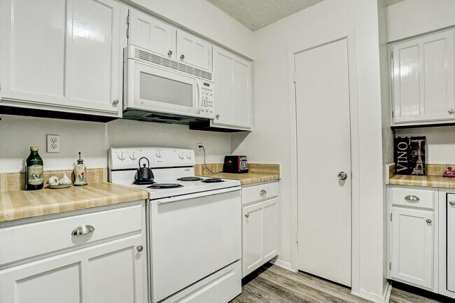 Photo - 7006 Zieglers Grove