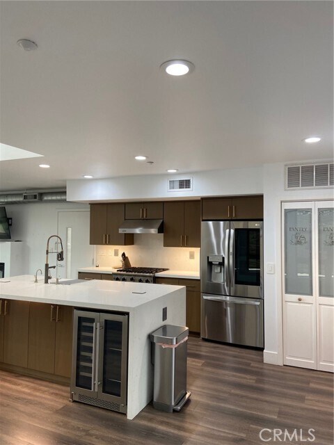 Photo - 578 S Brea Blvd