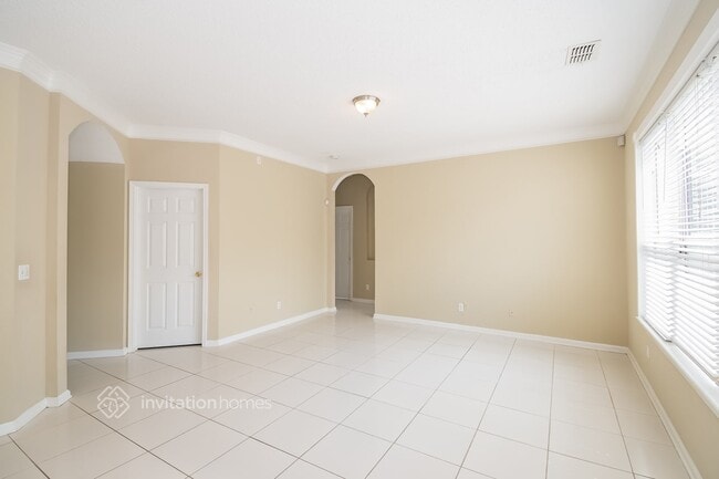 Photo - 812 Lapoma Way