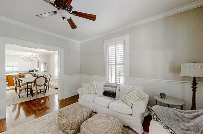 Photo - 510 E Amelia Ave