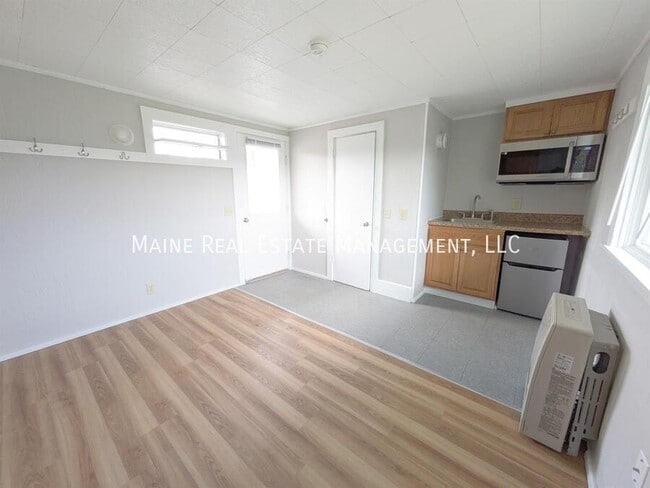 Building Photo - 18 Main Rd Rental