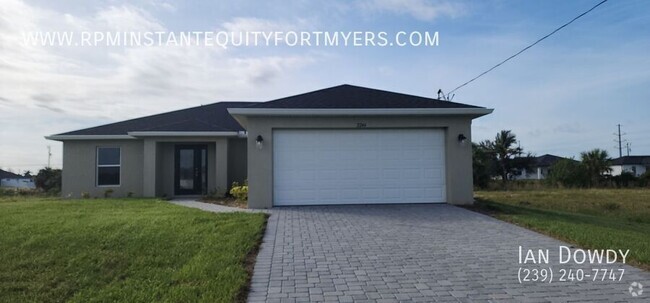 Building Photo - lovely newly built  4 bedroom 2 bath water... Rental