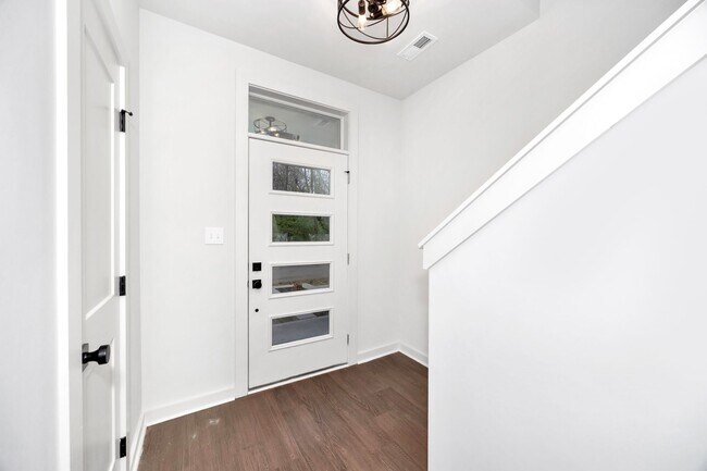 Photo - 2506 Freeman Rd SW