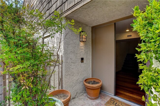 Photo - 3223 Pinehurst Dr