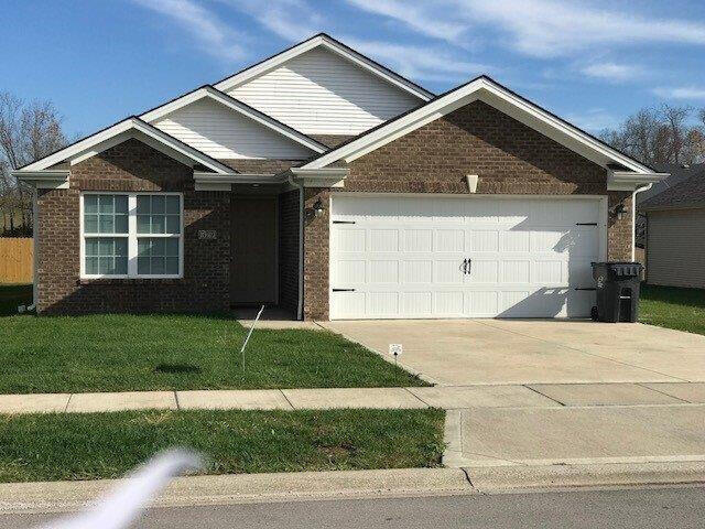 Photo - 329 Oxford Cir