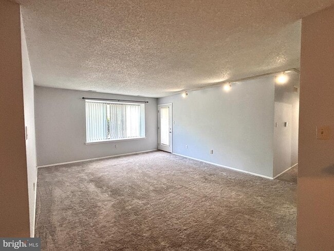 Photo - 4805A Aberdeen Dr