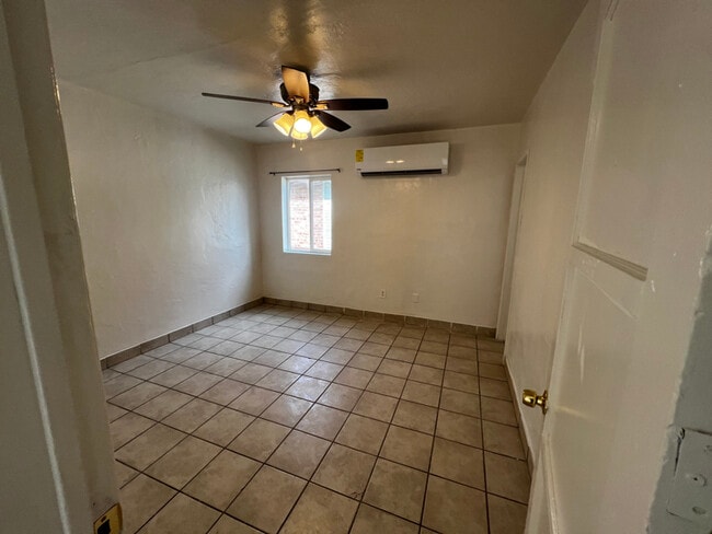 Photo - 563 S 1st Ave