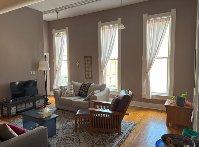 Photo - 107 W Lexington Ave Unit 107 West Lexington Avenue