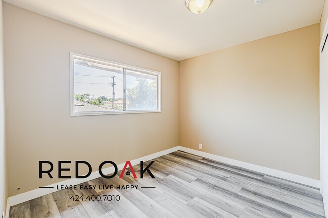 Photo - 6833 11th Ave Unidad 3
