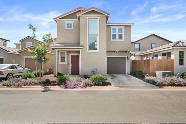 Perfect like new home in Merced - Perfect like new home in Merced