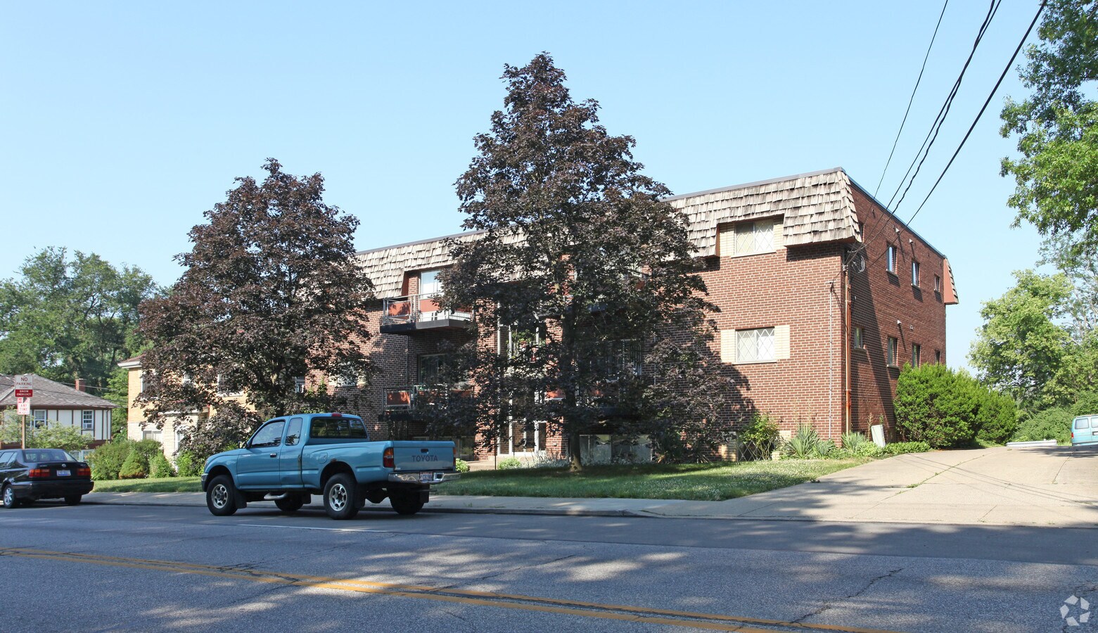 Photo - 3035 Boudinot Ave