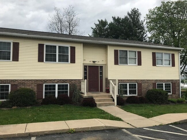 Coming Soon-1 Bedroom in Leola - Coming Soon-1 Bedroom in Leola House