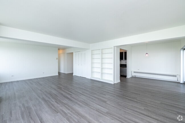 2BR, 2BA - 1,434SF - Living Room
