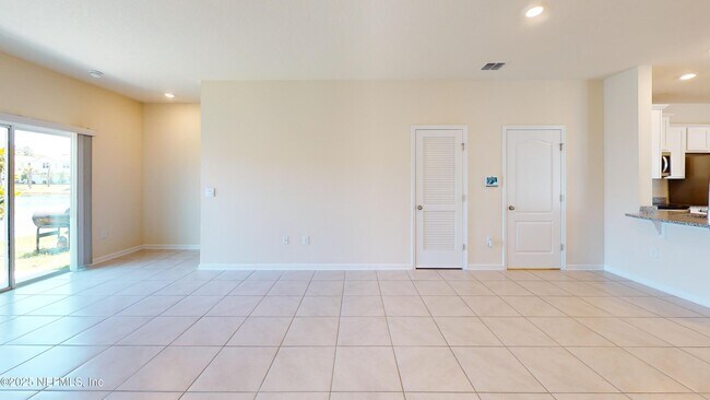 Photo - 67 Oarsman Xing Dr