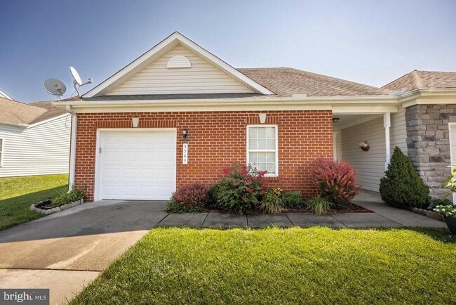 Photo - 9549 Wedge Way