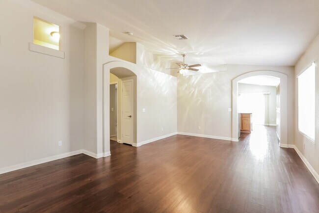 Photo - 7021 Overhill Ave