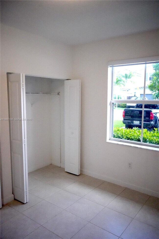 Photo - 1450 SE 26th Ter