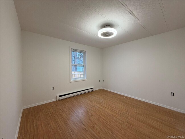 Photo - 101 Rosevale Ave