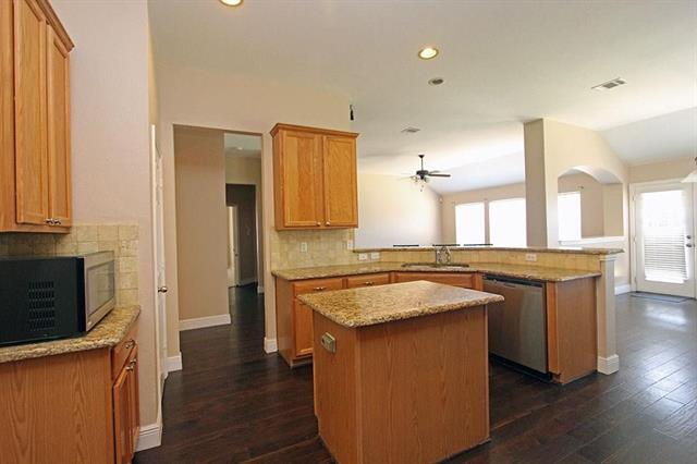 Photo - 9692 Crossvine Ln