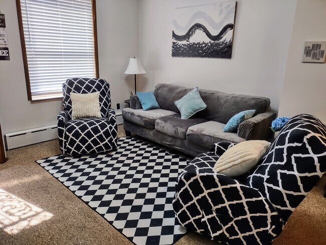 Photo - 2223 S Garnet St