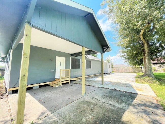 Photo - 2512 Ave A