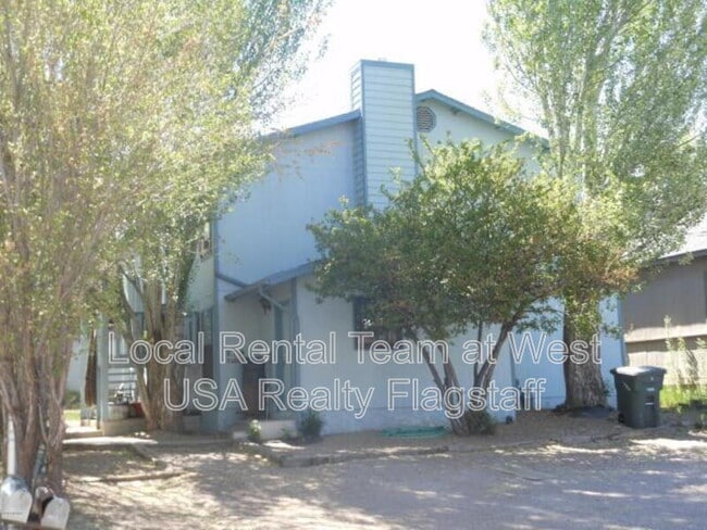 Building Photo - 625 S Fountaine St Unit B