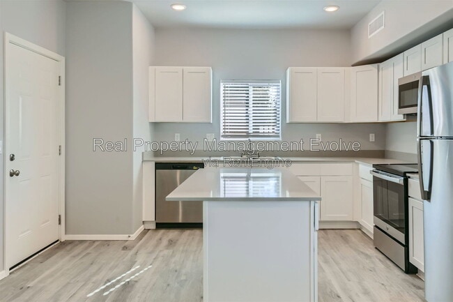 Photo - 7010 N 80th Ave Unit 3