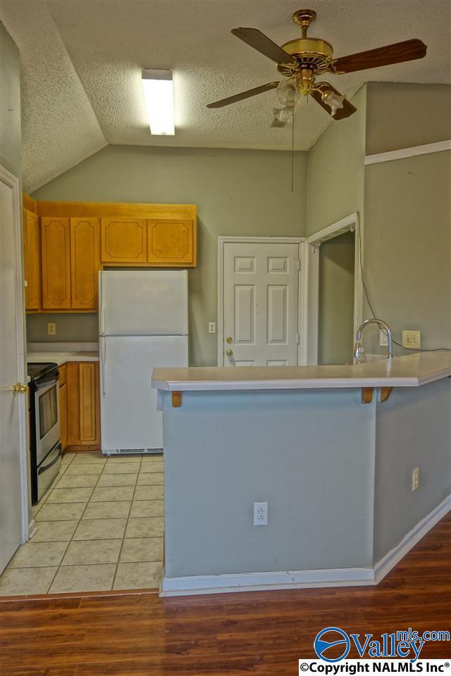 Photo - 106 Yellowwood Ct