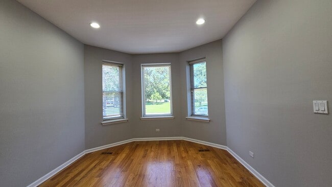 Photo - 3147 W Augusta Blvd Unit 1