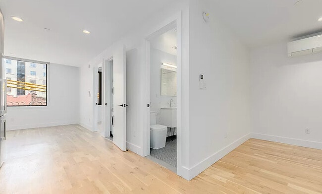 534 3rd Ave