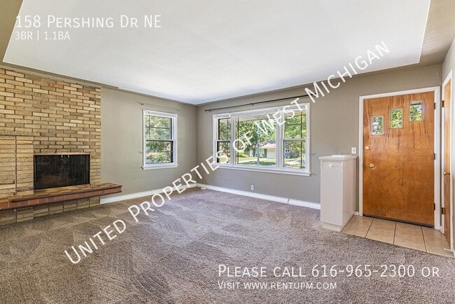 158 Pershing Dr NE