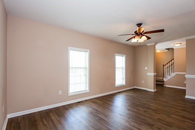 Photo - 906 Houston Heights Rd