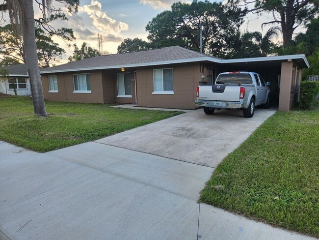 Building Photo - single family house