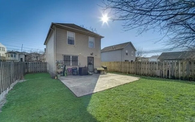 Photo - 453 S 17th St