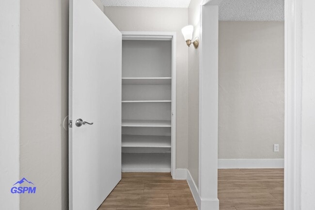 Willow Glen Apartments