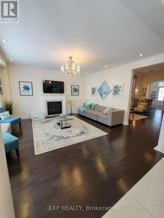 Photo - 46 Black Diamond Cres