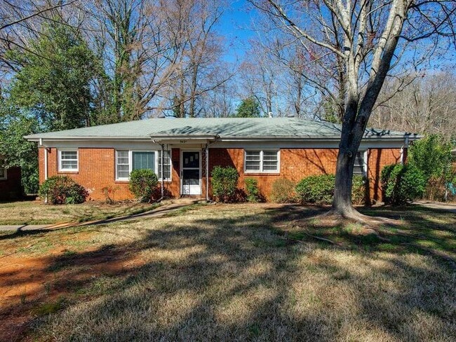 Building Photo - 943 Norland Rd Unit A Rental