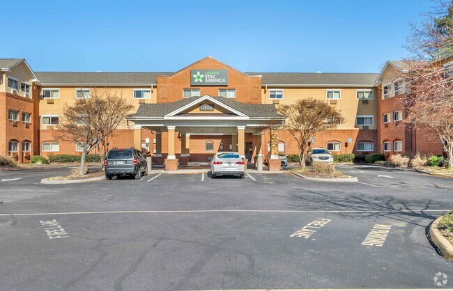 Building Photo - Furnished Studio-Chesapeake - Churchland B... Rental